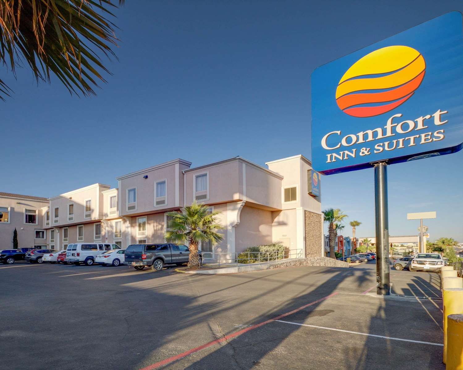 Hotel COMFORT INN & SUITES I-10 AIRPORT