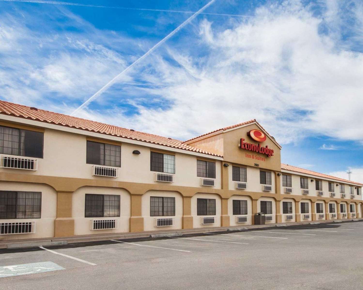 Hotel ECONO LODGE INN & SUITES