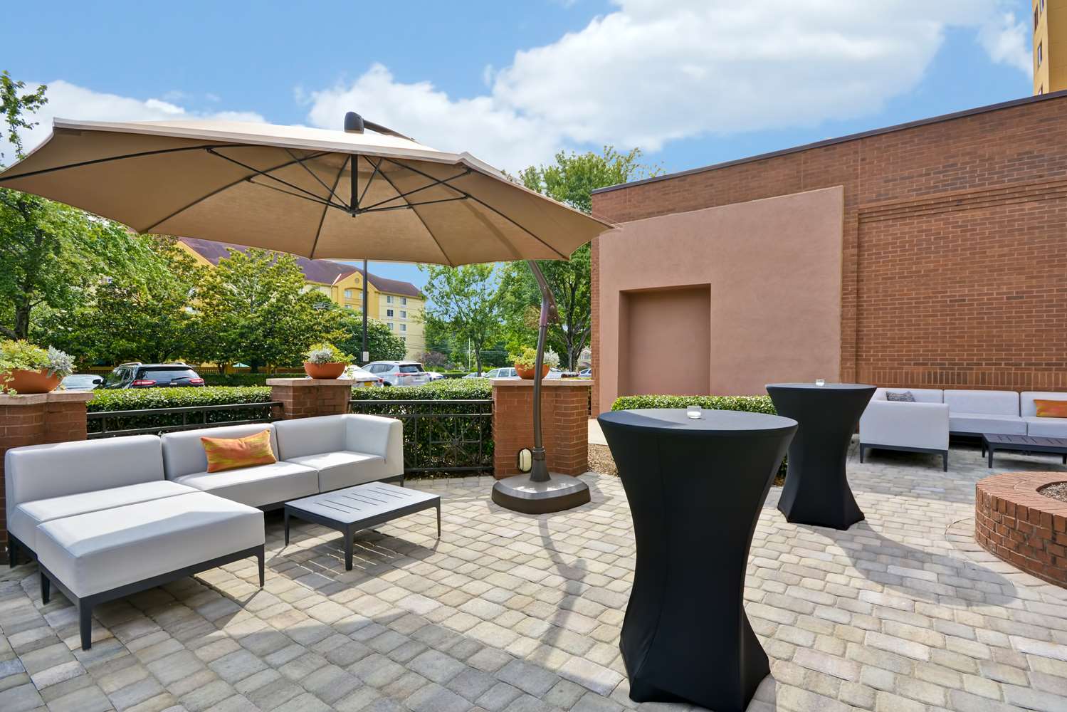 Hotel EMBASSY SUITES BY HILTON CHARLOTTE