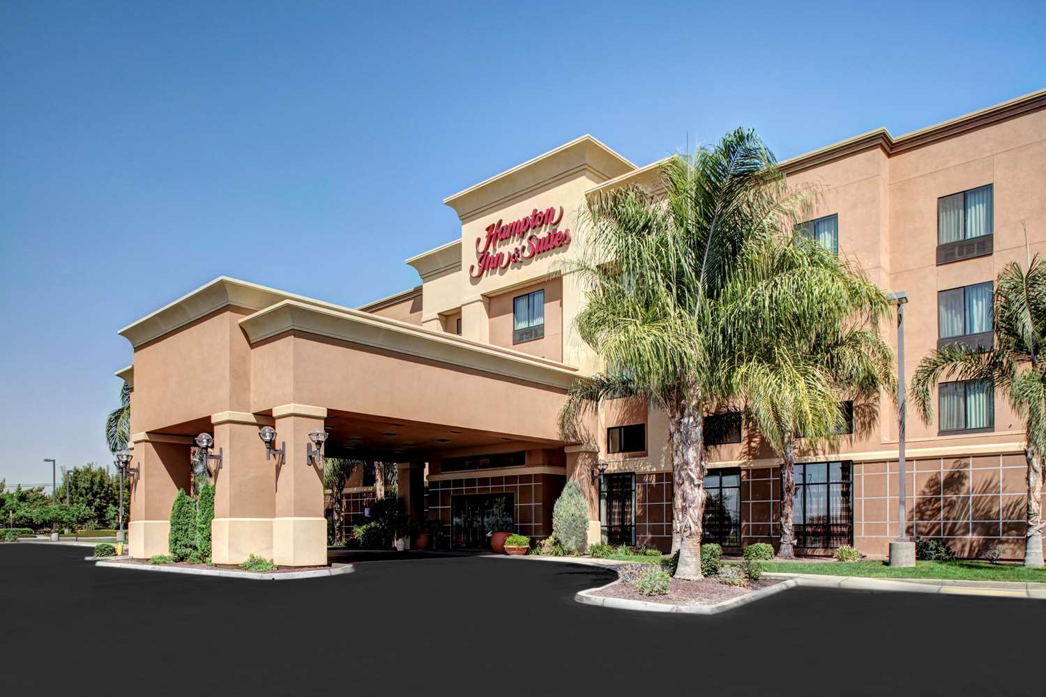 Hotel HAMPTON INN AND SUITES-BAKERSFIELD-HWY 58 CA