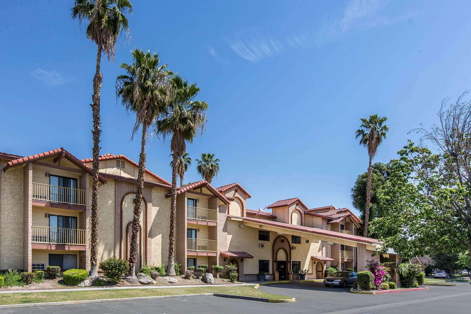 Hotel QUALITY INN & SUITES BAKERSFIELD