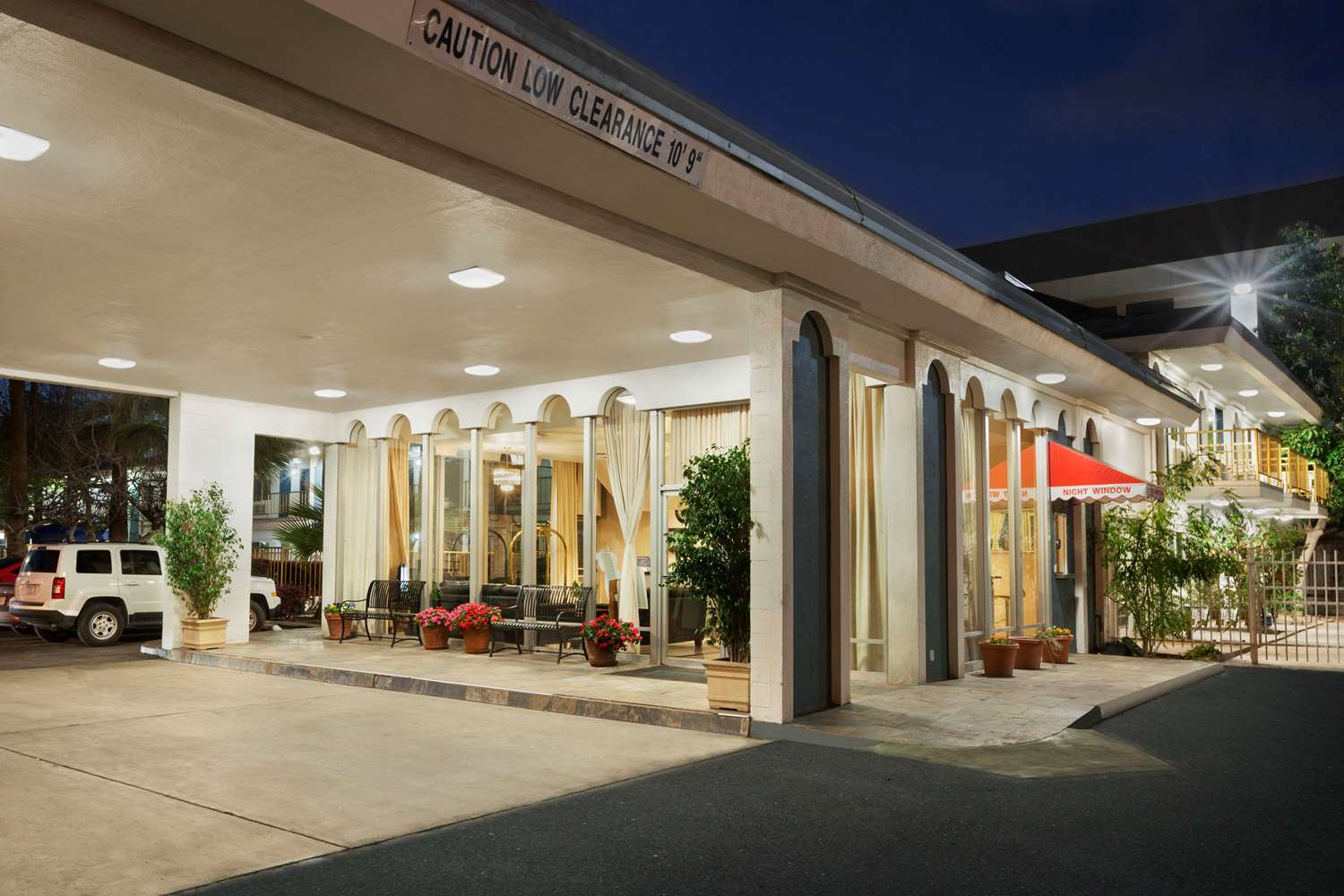 Hotel TRAVELODGE BY WYNDHAM BAKERSFIELD