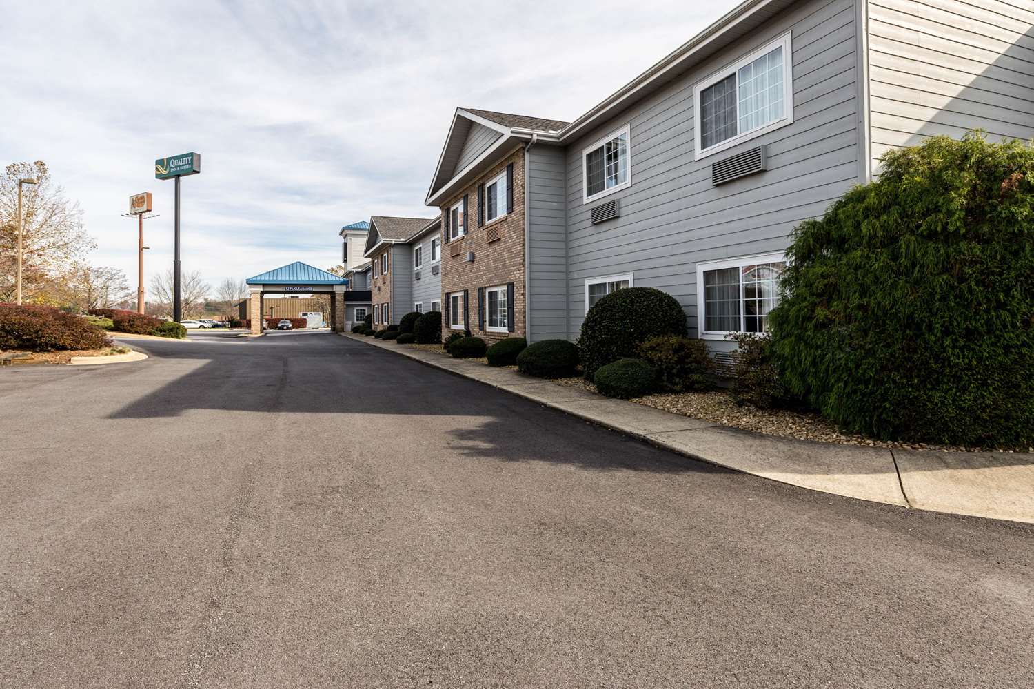 Hotel QUALITY INN & SUITES FLAT ROCK