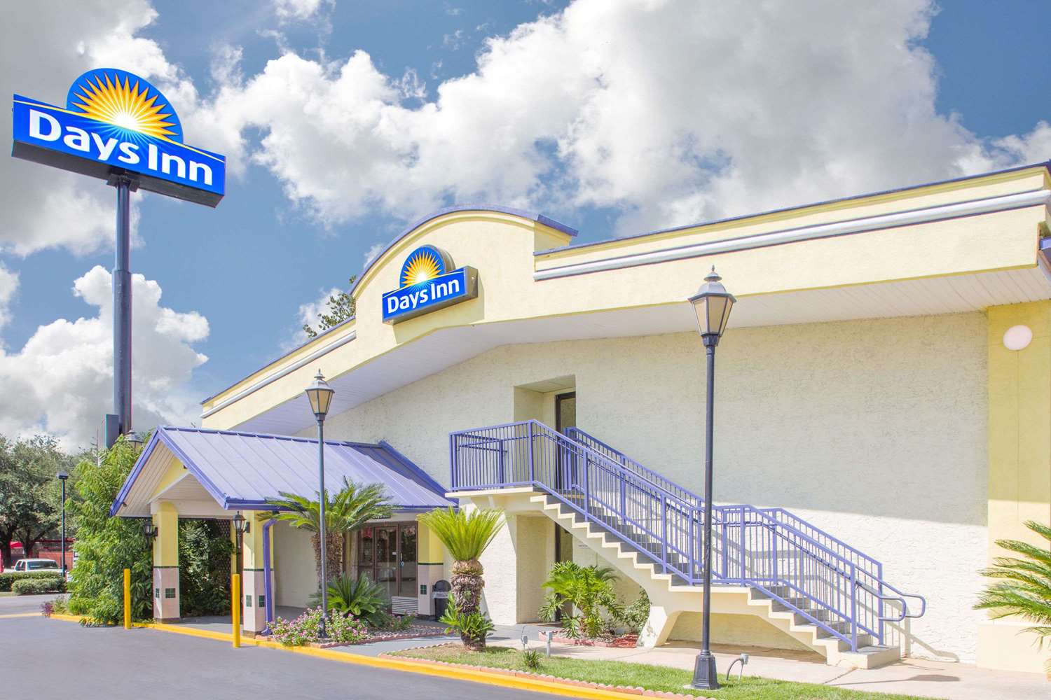 Hotel DAYS INN TALLAHASSEE UNIVERSITY CENTER