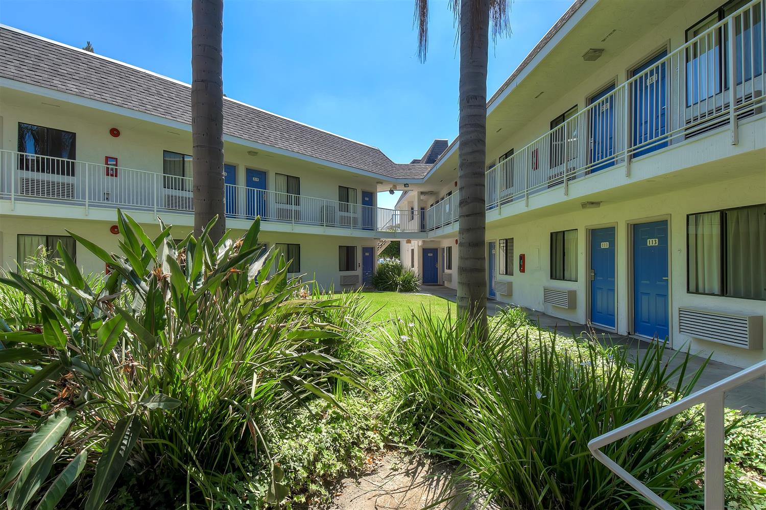 Hotel MOTEL 6 CARLSBAD - VILLAGE