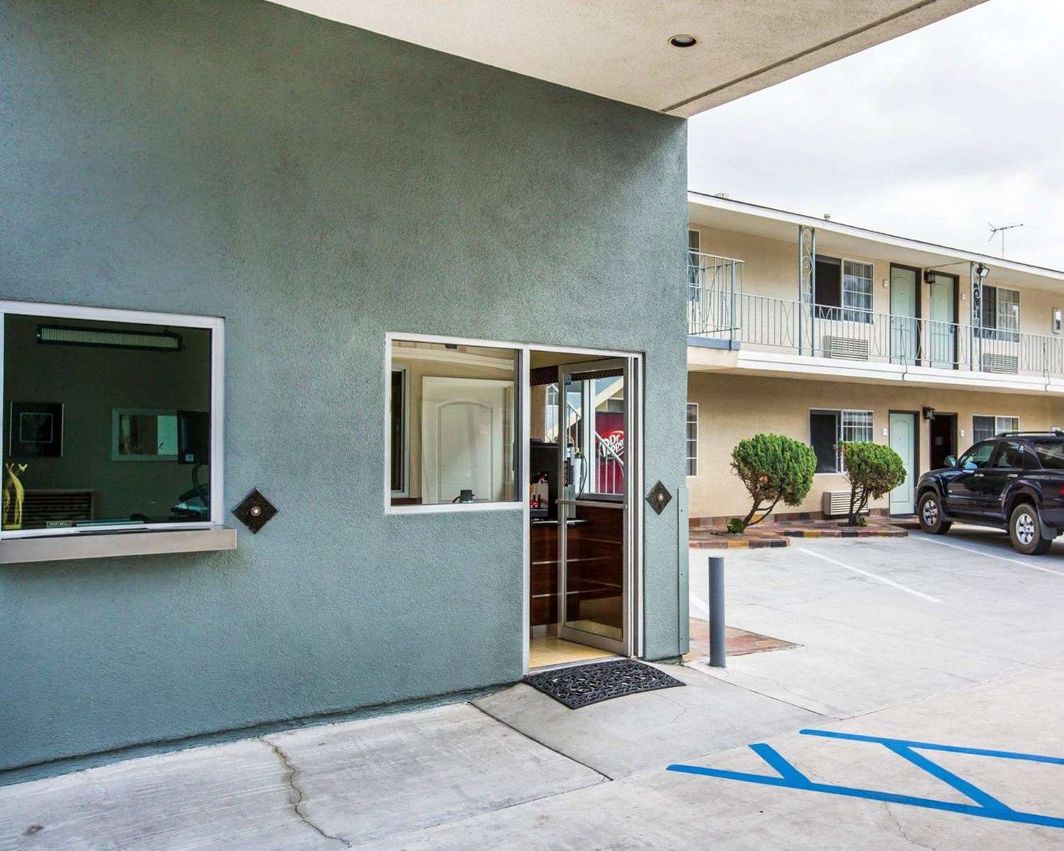 Hotel RODEWAY INN LONG BEACH CONVENTION CENTER