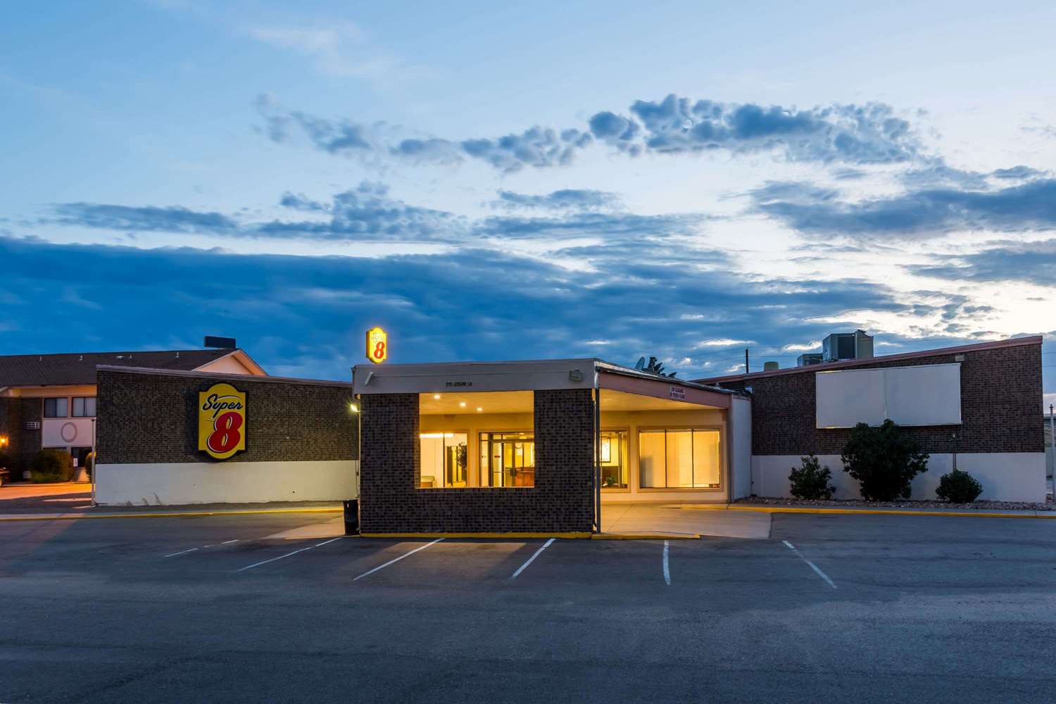 Hotel SUPER 8 STERLING CO