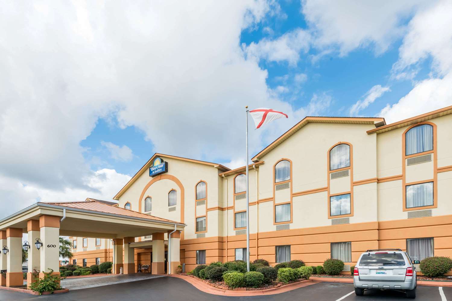 Hotel DAYS INN & SUITES BY WYNDHAM PRATTVILLE-MONTGOMERY