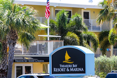 Hotel TREASURE BAY RESORT AND MARINA AN A