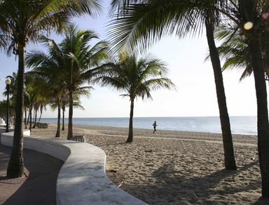 Hotel BAHIA MAR  A DTREE BY HILTON