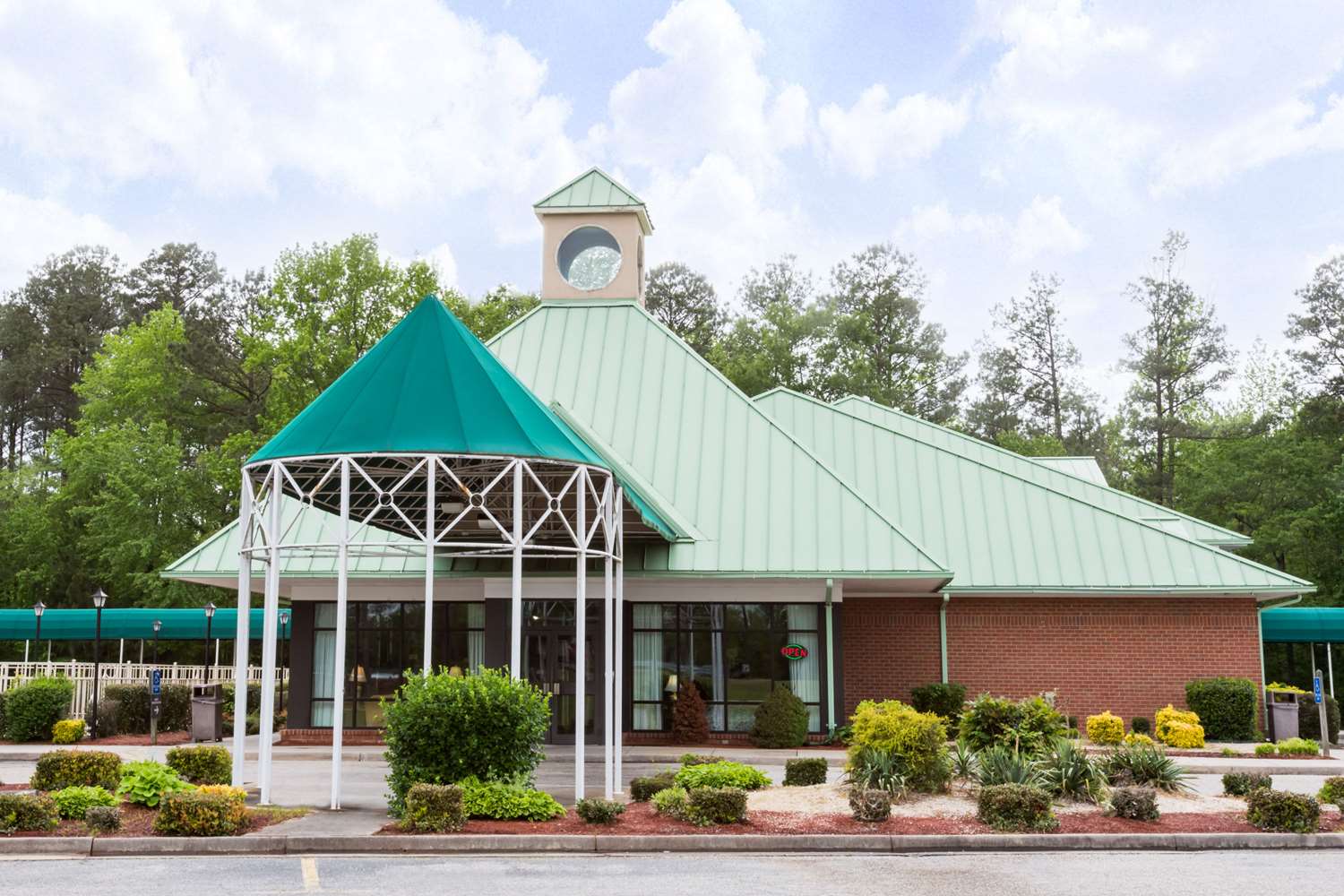 Hotel DAYS INN PETERSBURG/SOUTH FORT LEE