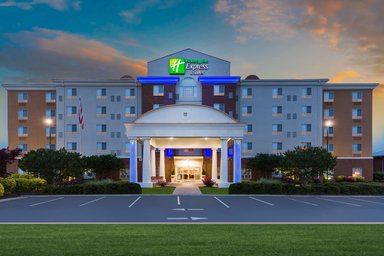 Hotel HOLIDAY INN EXPRESS & SUITES PETERSBURG-FORT LEE