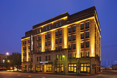 Hotel FAIRFIELD INN & SUITES SAVANNAH DOWNTOWN/HISTORIC DISTRICT