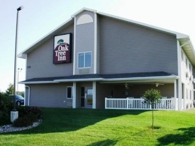 Hotel OAK TREE INN MISSOURI VALLEY