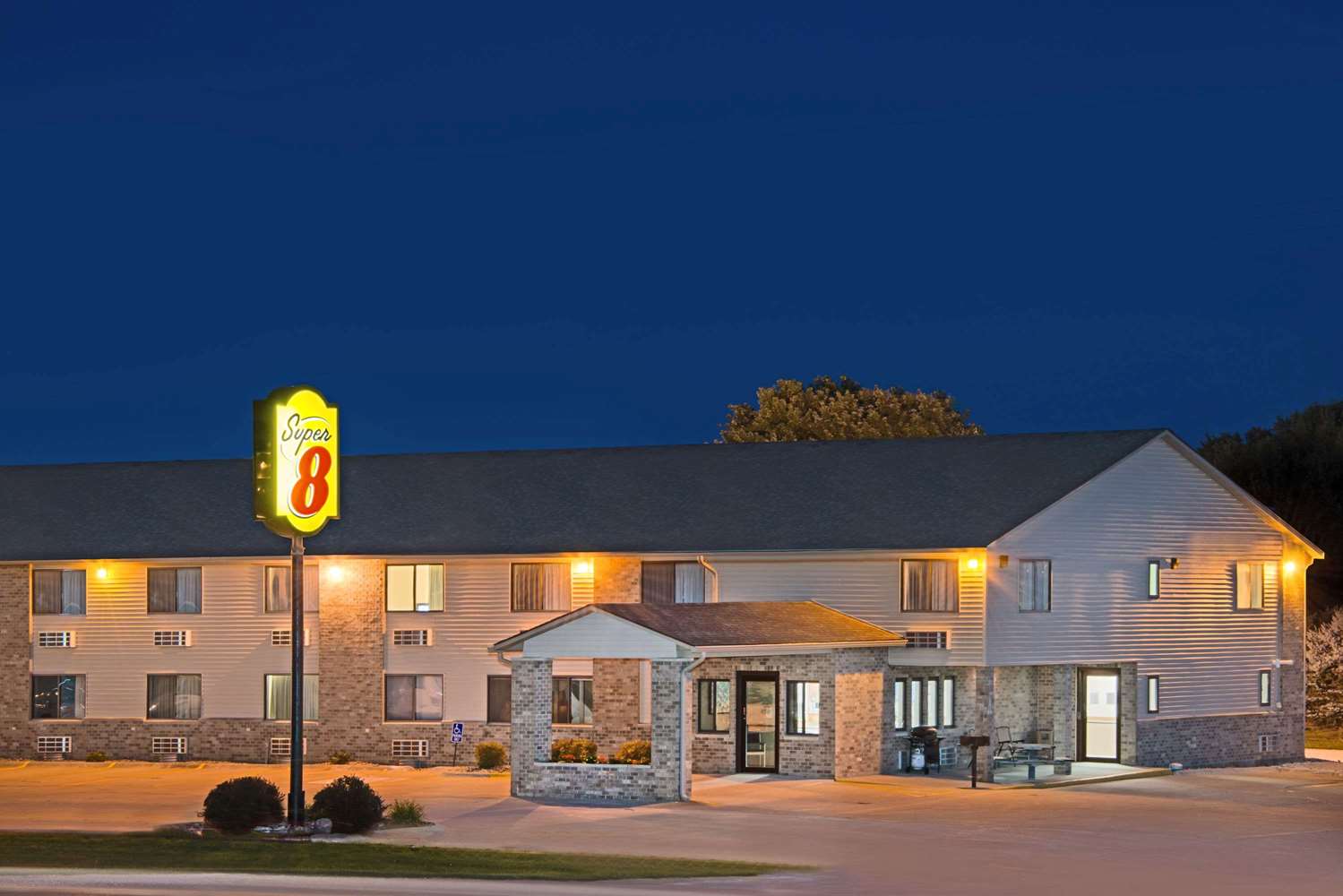 Hotel SUPER 8 HUMBOLDT