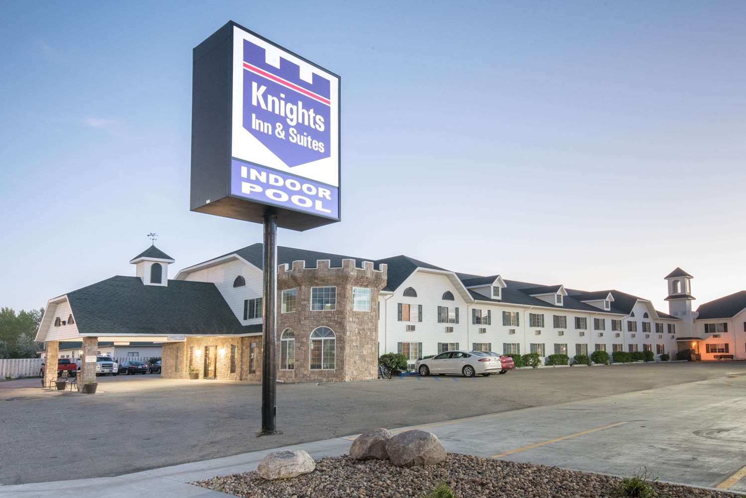 Hotel KNIGHTS INN AND SUITES GRAND FORKS