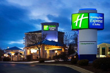 Hotel HOLIDAY INN EXPRESS & SUITES ASHEVILLE SW - OUTLET CTR AREA
