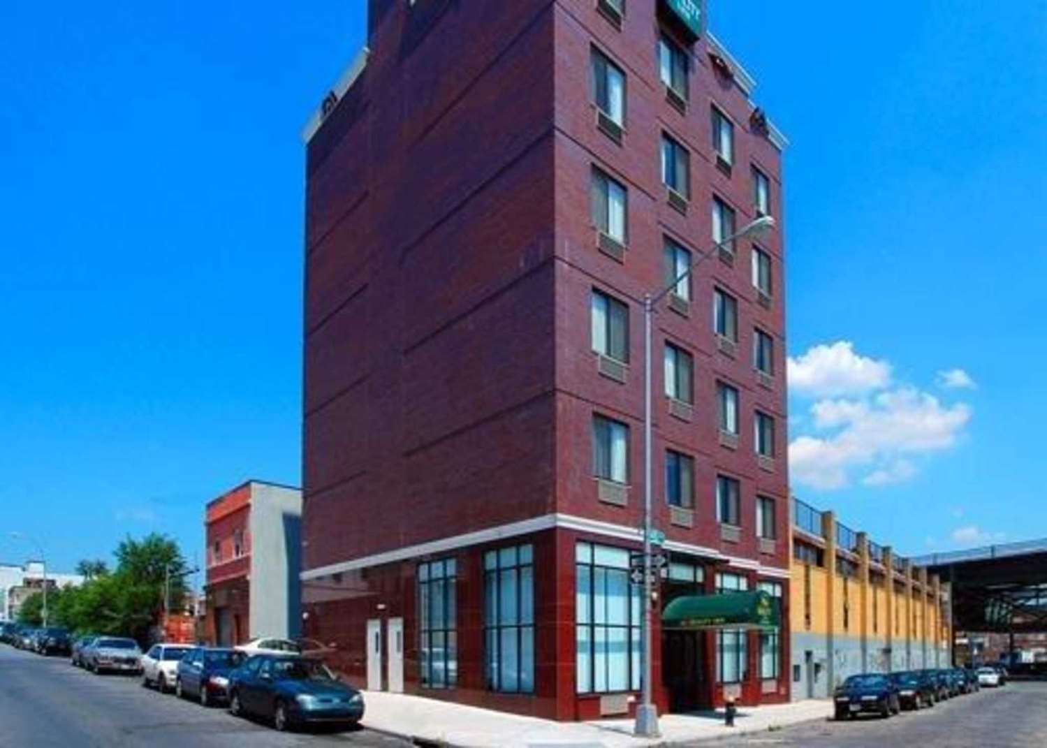 Hotel QUALITY INN LONG ISLAND CITY