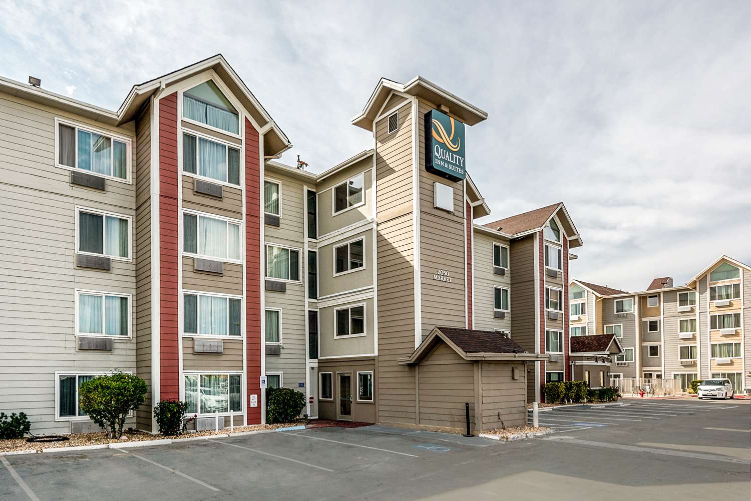 Hotel QUALITY INN & SUITES RENO