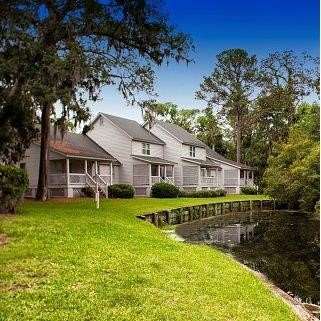 Hotel SPINNAKER RESORTS RENTALS