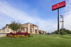 Hotel RAMADA BY WYNDHAM, PELHAM