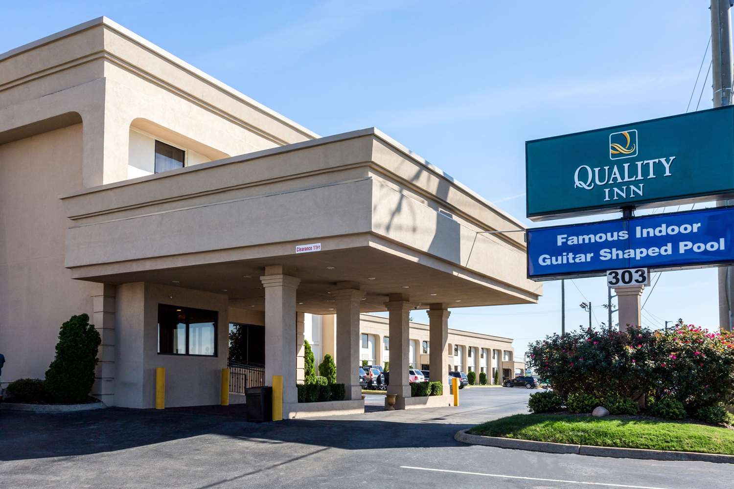 Hotel QUALITY INN NASHVILLE DOWNTOWN - STADIUM