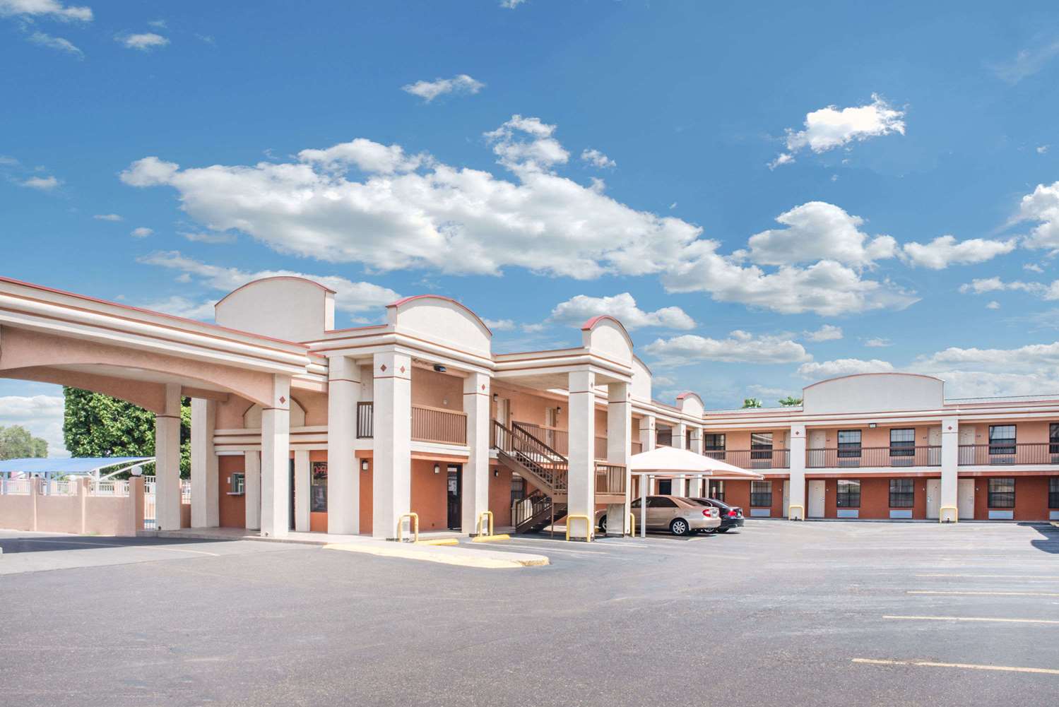Hotel DAYS INN MCALLEN