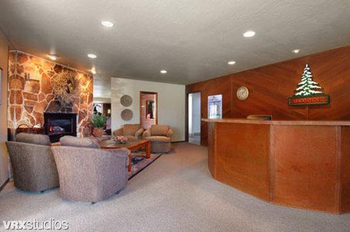 Hotel RED PINE CONDOMINIUMS