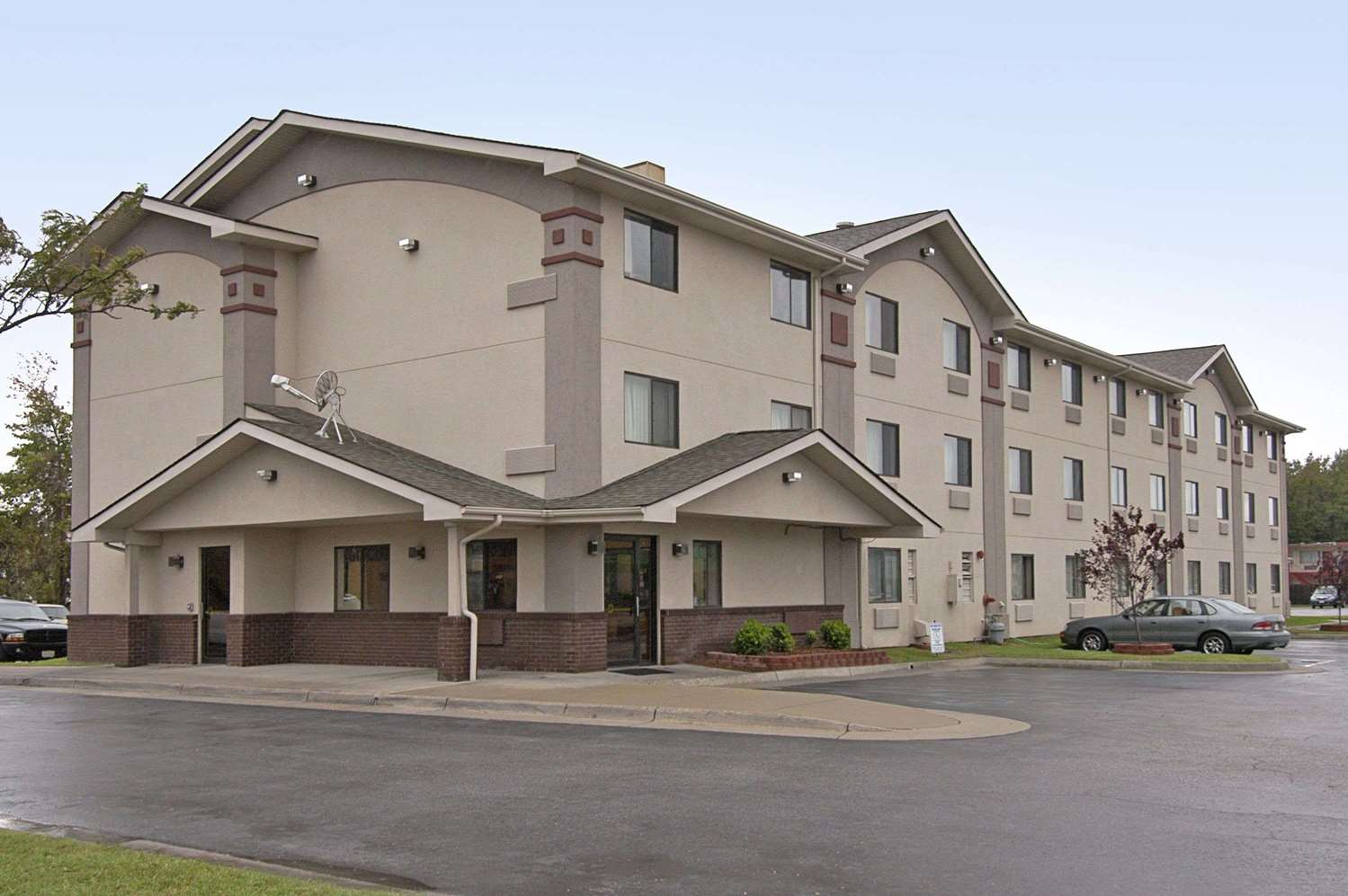 Hotel SUPER 8 NEWPORT NEWS/JEFFERSON AVE.