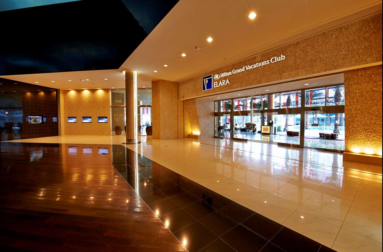 Hotel ELARA BY HILTON GRAND VACATIONS  CENTER STRIP