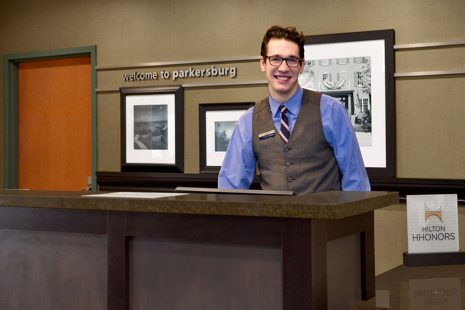 Hotel HAMPTON INN - SUITES PARKERSBURG DOWNTOWN