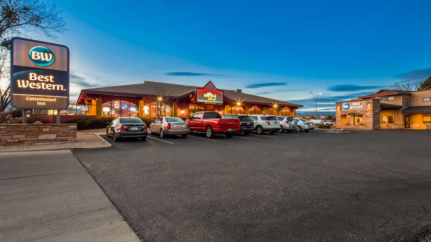 Hotel BEST WESTERN COTTONWOOD INN