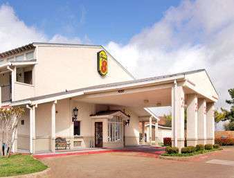 Hotel SUPER 8 BY THE GALLERIA / NORTH DALLAS