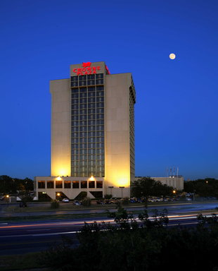 Hotel CROWNE PLAZA DALLAS-MARKET CENTER