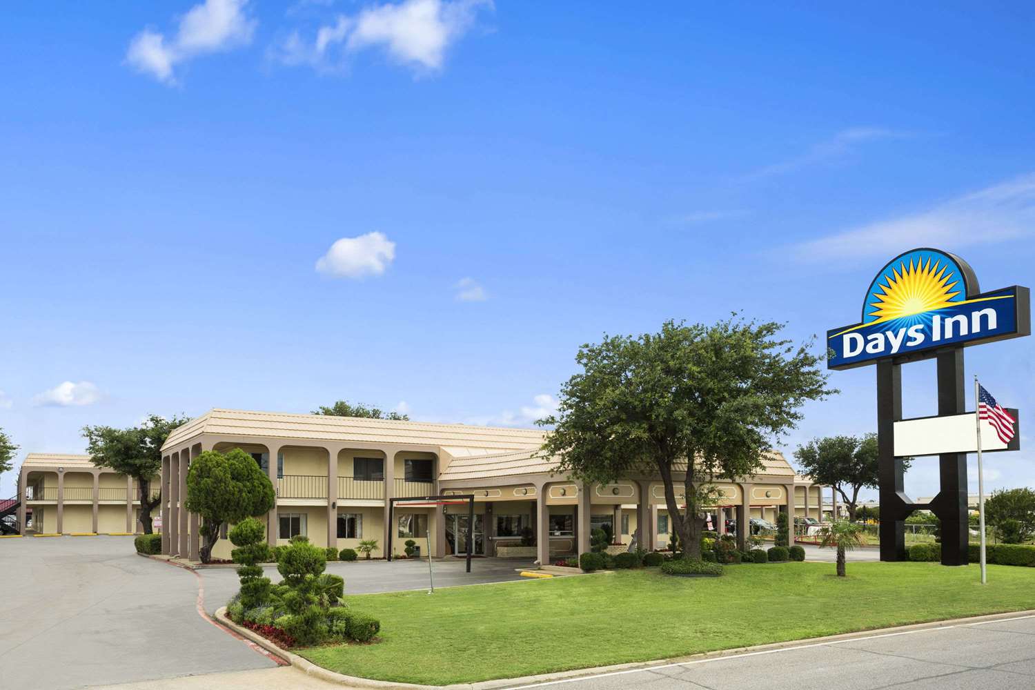 Hotel DAYS INN BY WYNDHAM DALLAS IRVING