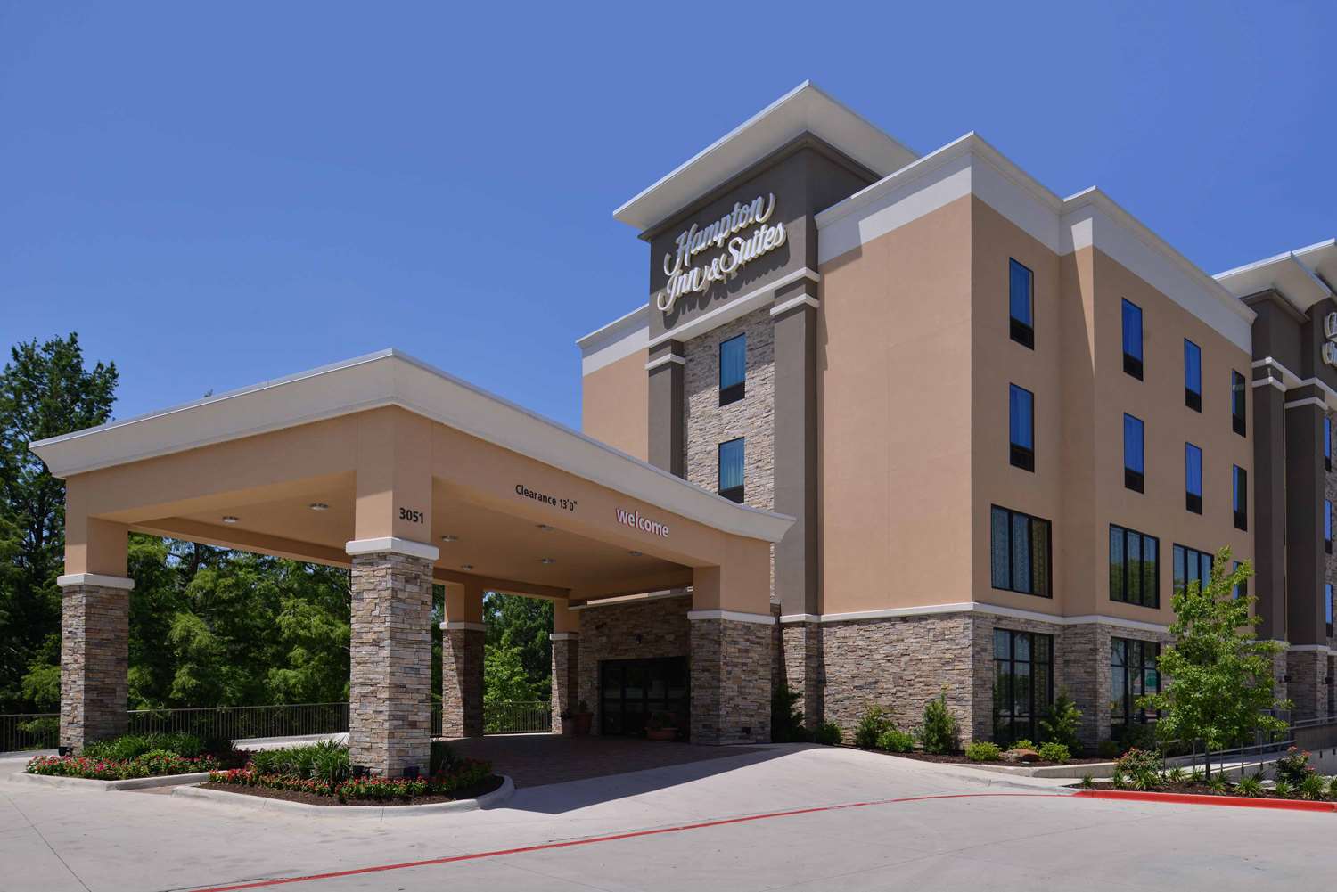 Hotel HAMPTON INN - SUITES DALLAS MARKET CENTER