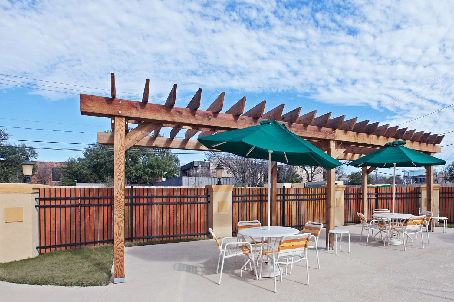 Hotel LA QUINTA INN & SUITES DALLAS LOVE FIELD