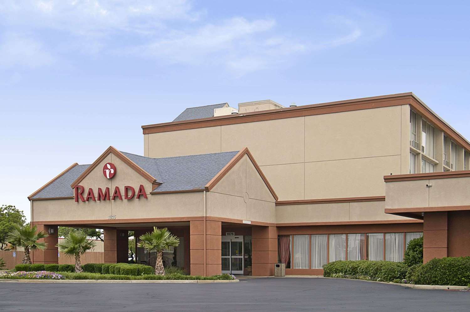 Hotel RAMADA BY WYNDHAM DALLAS LOVE FIELD