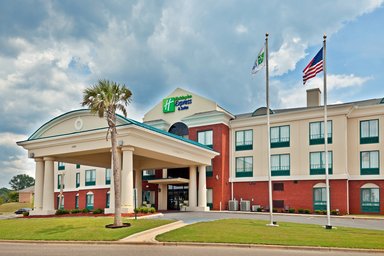 Hotel HOLIDAY INN EXPRESS & SUITES SELMA