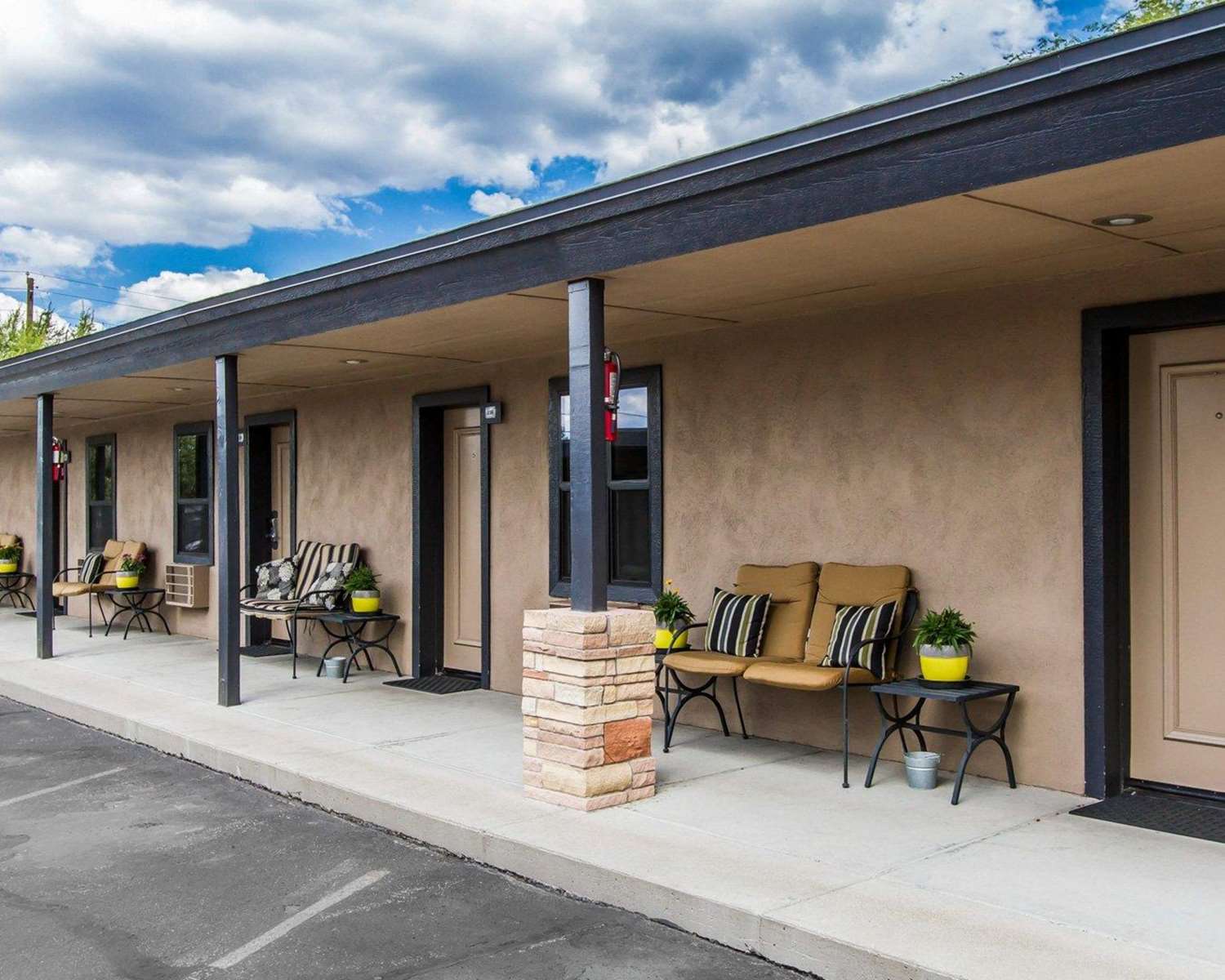 Hotel RODEWAY INN & SUITES DOWNTOWNER-RTE 66