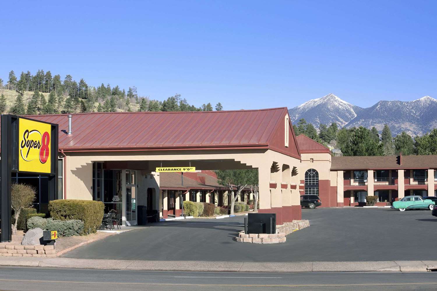 Hotel SUPER 8 CONFERENCE CENTER NAU/DOWNTOWN