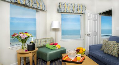 Hotel SEASIDE AMELIA INN