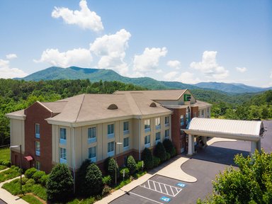 Hotel HOLIDAY INN EXPRESS & SUITES SYLVA - WESTERN CAROLINA AREA