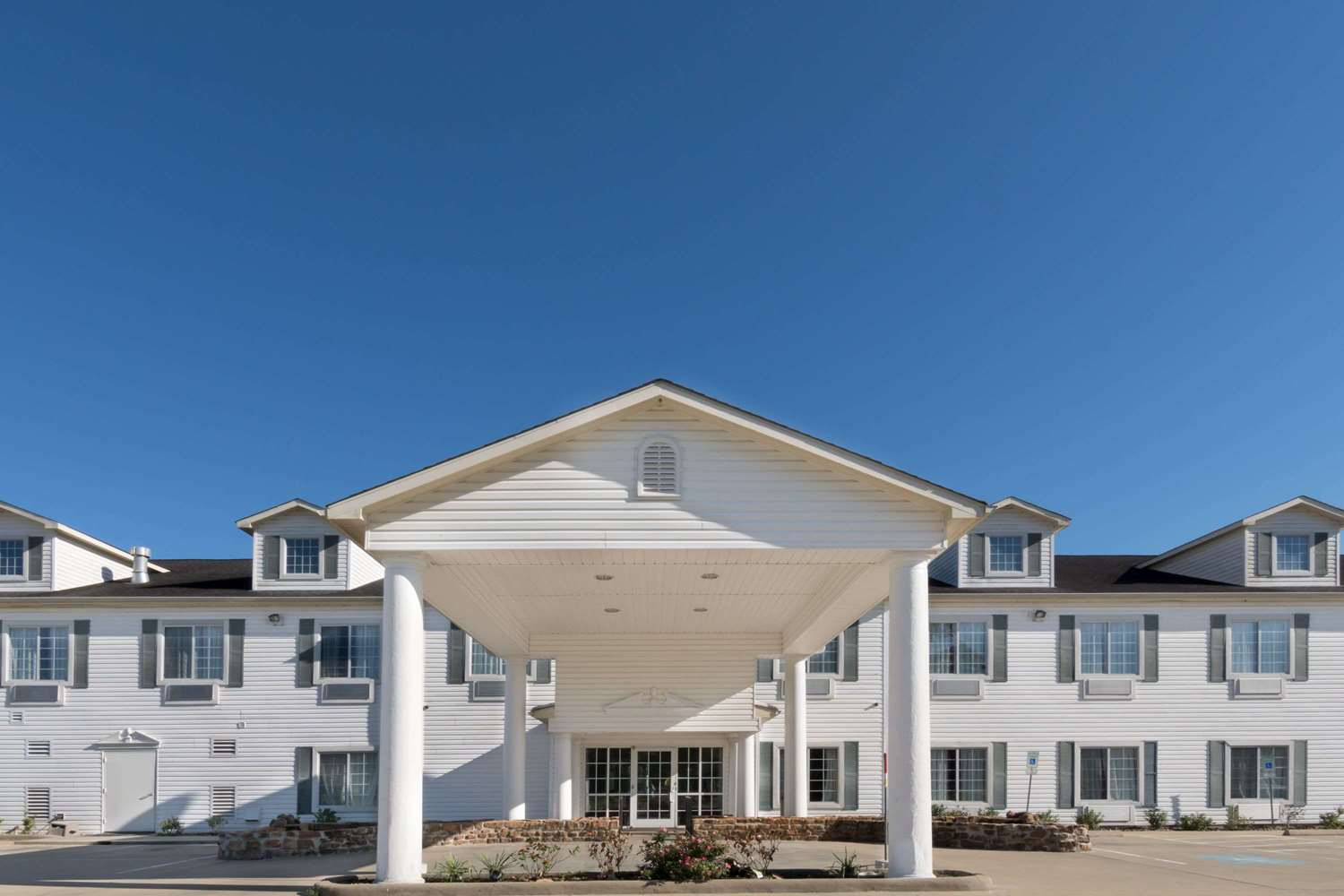 Hotel SUPER 8 KOUNTZE BIG THICKET NAT'L PRES AREA
