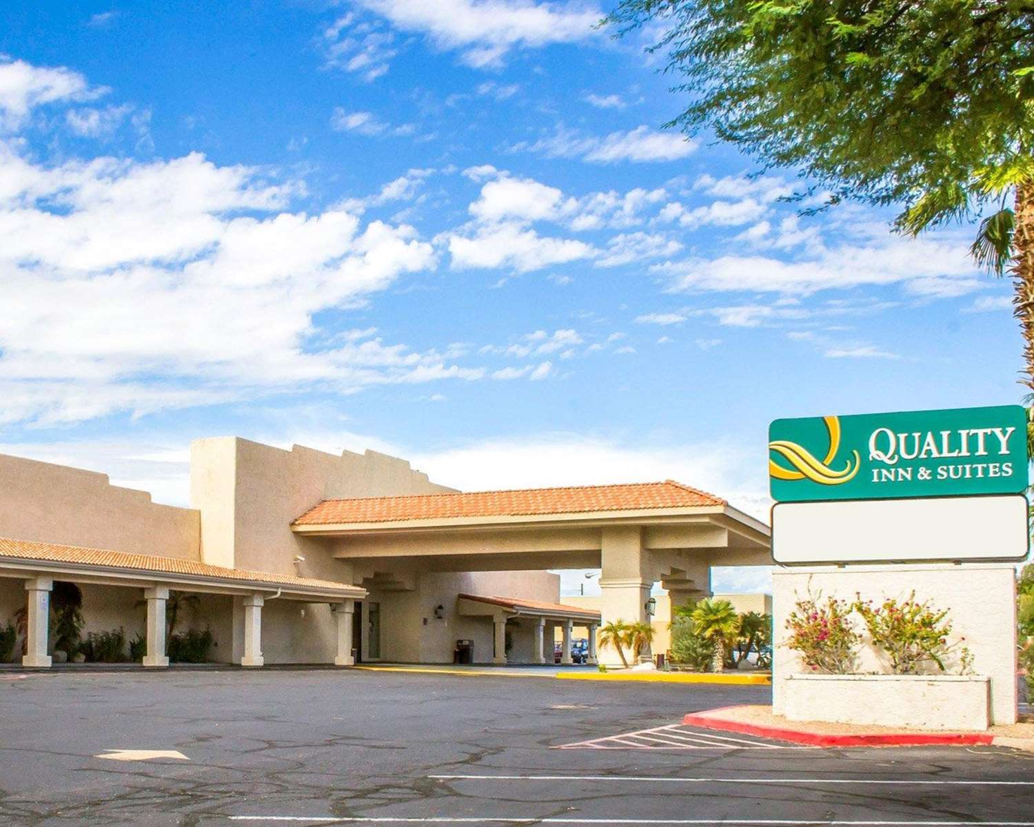 Hotel QUALITY INN & SUITES LAKE HAVASU CITY