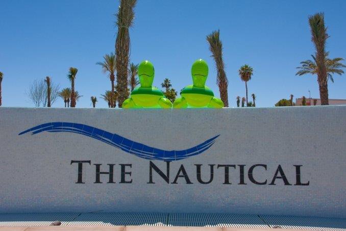 Hotel THE NAUTICAL BEACHFRONT RESORT