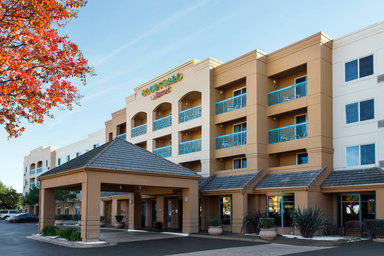 Hotel COURTYARD PLEASANT HILL