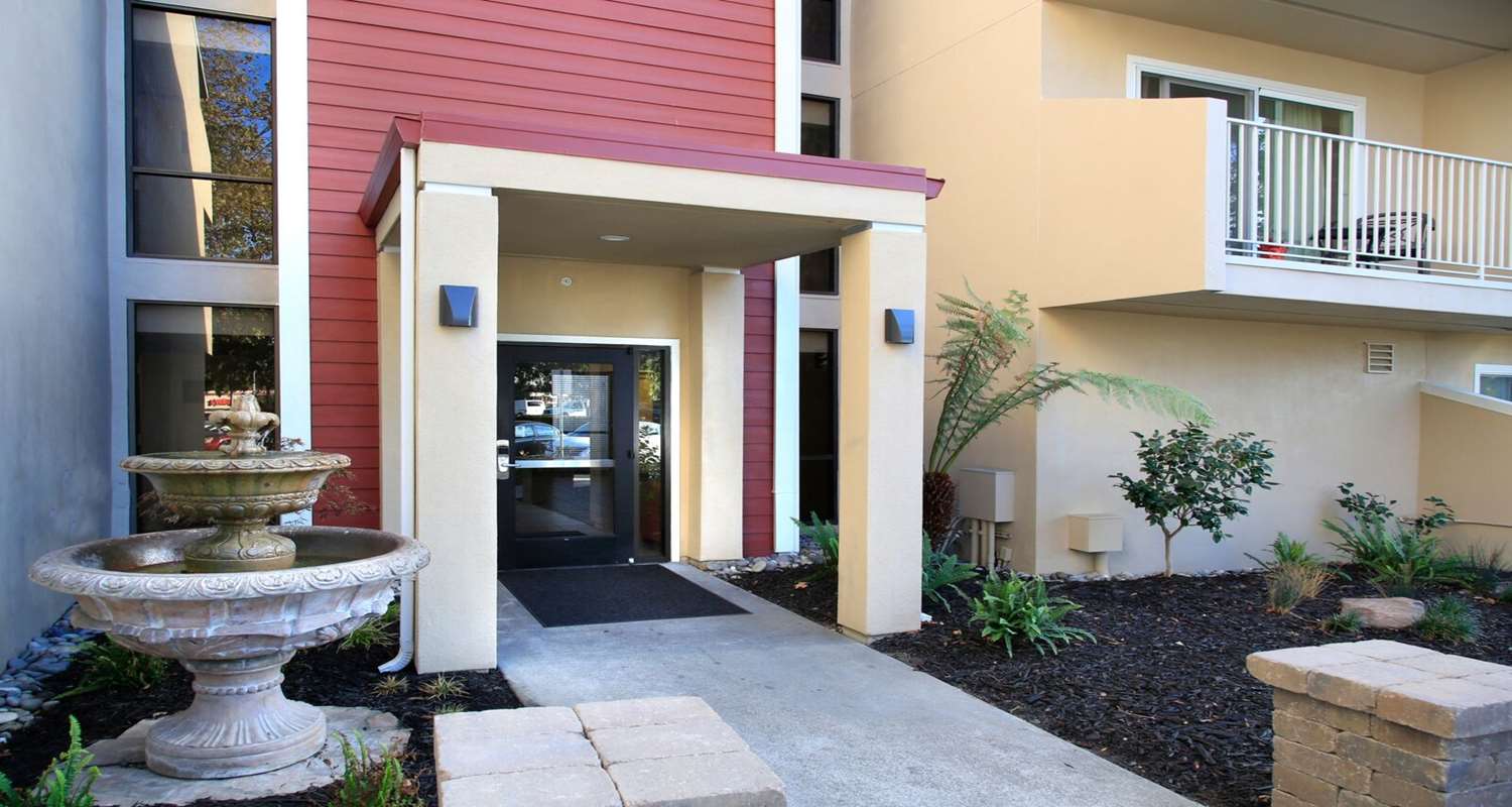 Hotel BEST WESTERN PLUS GARDEN COURT INN