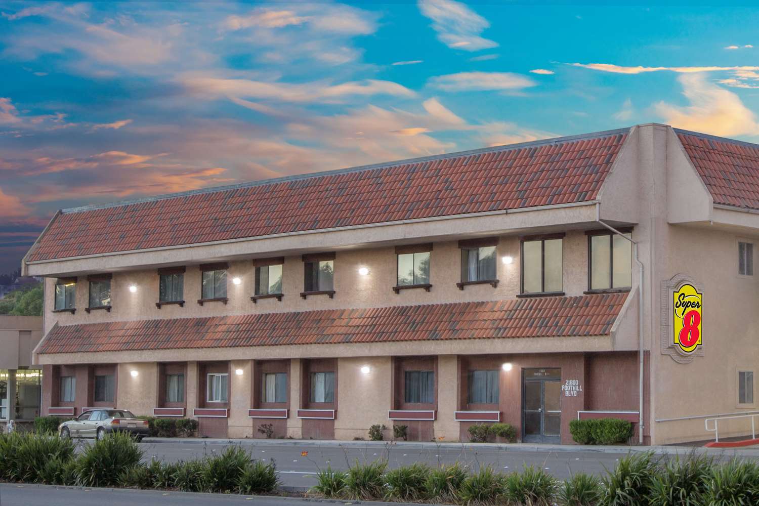 Hotel SUPER 8 HAYWARD DOWNTOWN