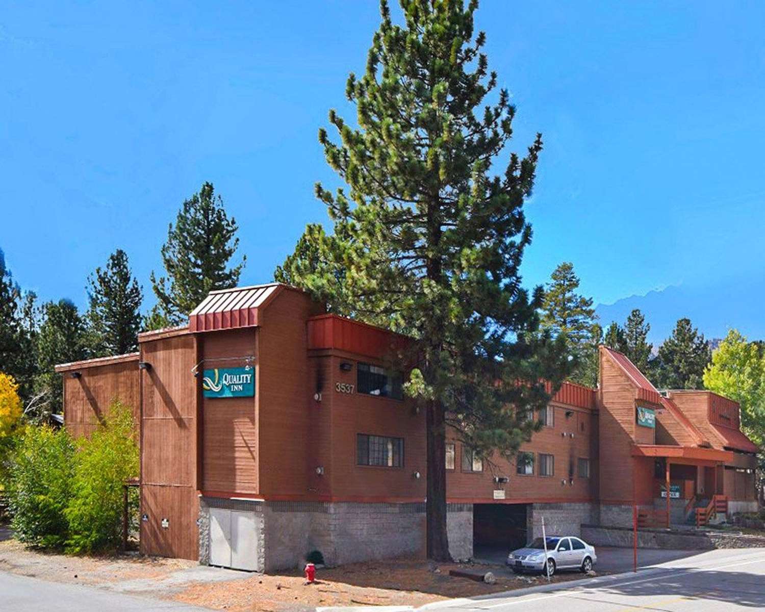 Hotel QUALITY INN NEAR MAMMOTH MOUNTAIN SKI RESORT